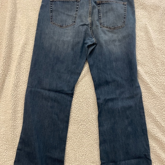 Old Navy Famous Jeans Relaxed Boot-Cut 100% Cotton, Size 38x32 - Picture 4 of 8